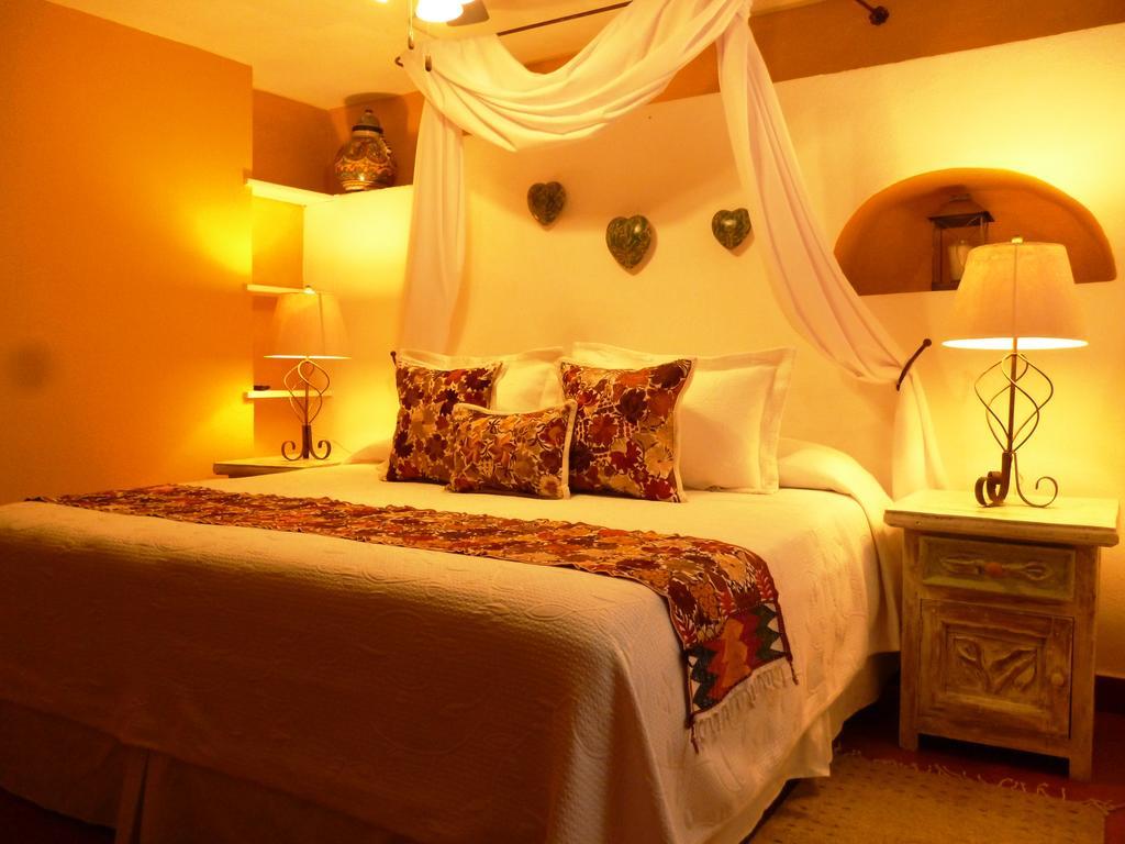 Colibri & 3* San Miguel de Allende