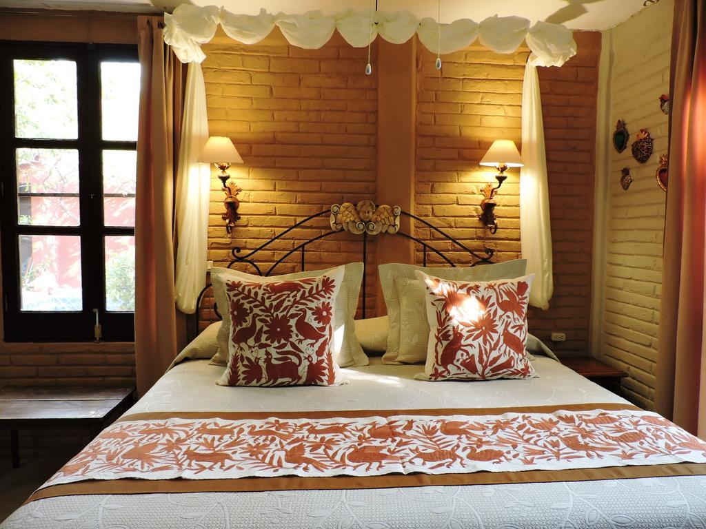Colibri & 3* San Miguel de Allende