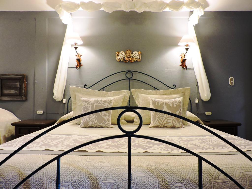 Colibri & Hotel 3*